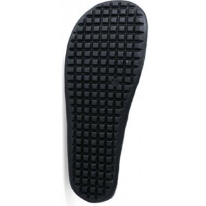 Beda Barefoot tenis